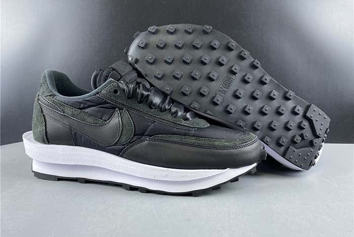 NIKE LDV WAFFLE SACAI "BLACK NYLON"