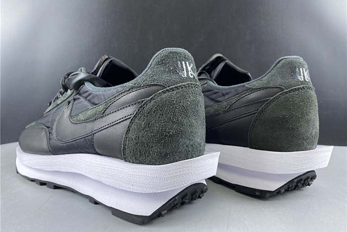 NIKE LDV WAFFLE SACAI "BLACK NYLON"