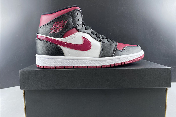 AIR JORDAN 1 MID "BRED TOE"