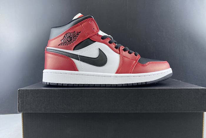 AIR JORDAN 1 MID "CHICAGO"