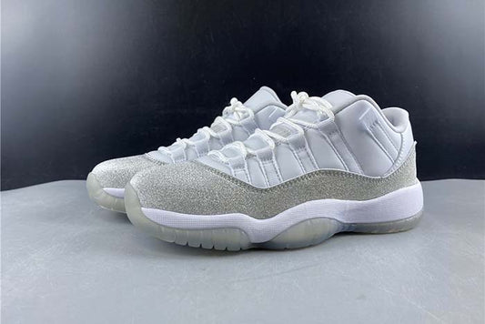 AIR JORDAN 11 WMNS “METALLIC SILVER”