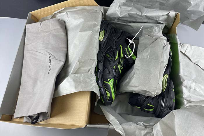 BALENCIAGA SNEAKER TESS.S.GOMMA 4.0 GREEN BLACK