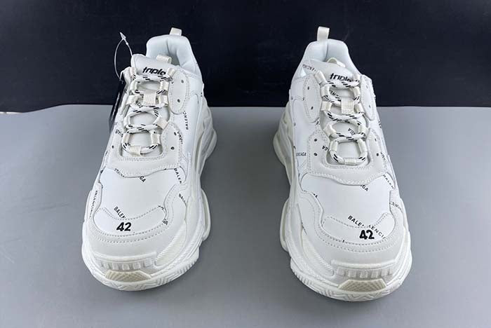 BALENCIAGA TRIPLE S TRAINERS WHITE LETTERS