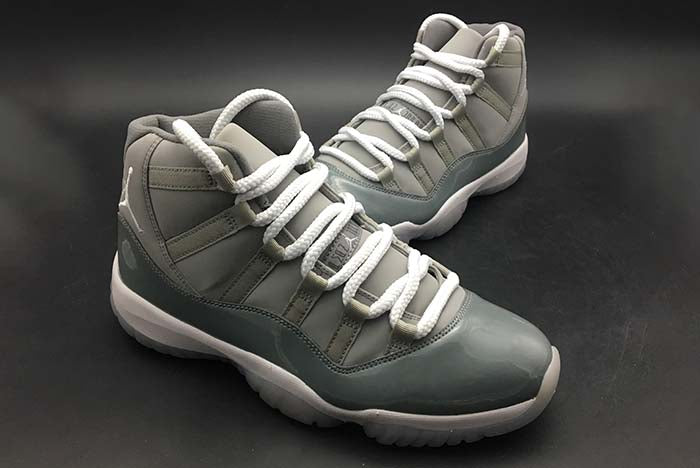 AIR JORDAN 11 RETRO "COOL GREY"