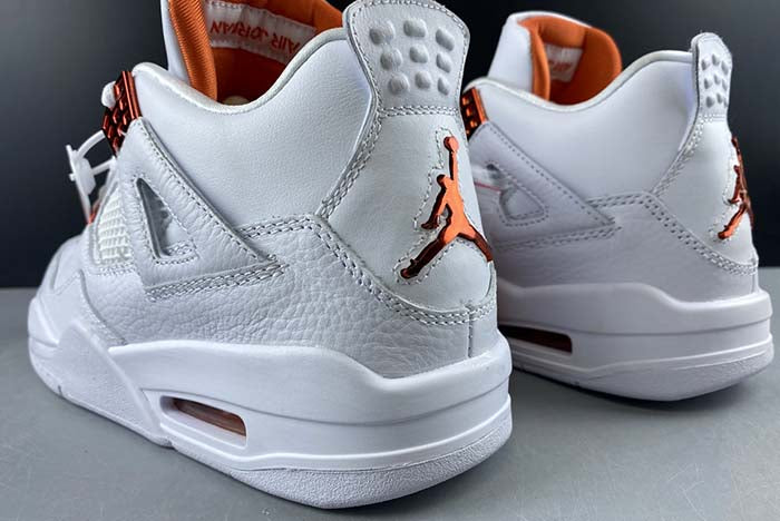 AIR JORDAN 4 “ORANGE METALLIC”