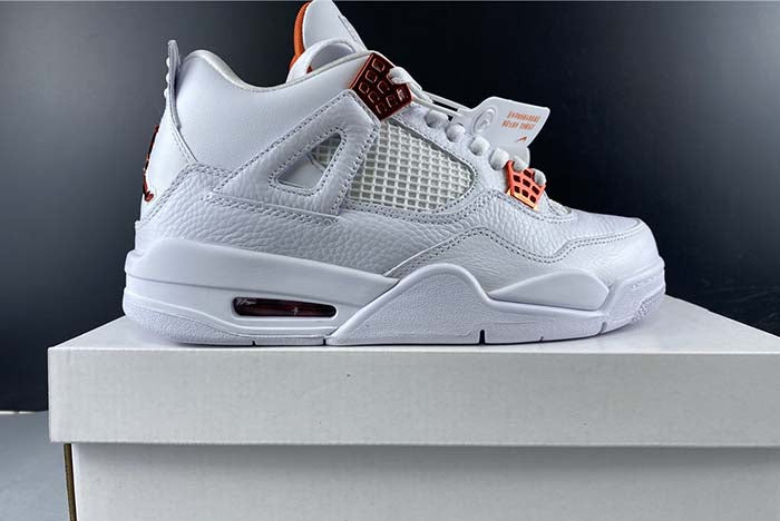 AIR JORDAN 4 “ORANGE METALLIC”