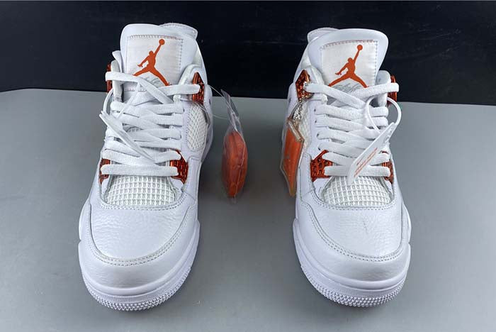 AIR JORDAN 4 “ORANGE METALLIC”