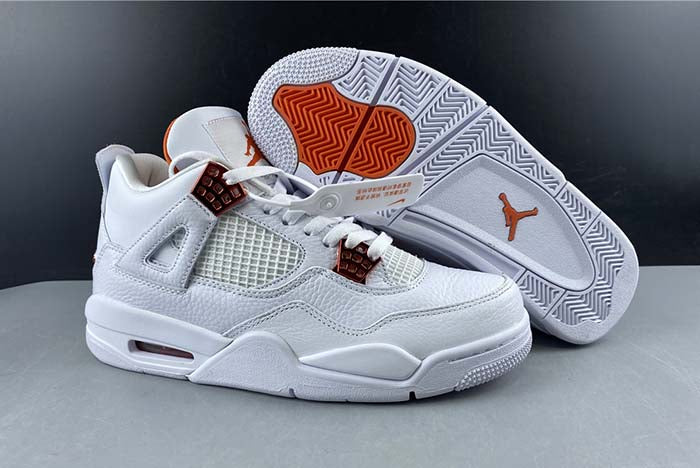 AIR JORDAN 4 “ORANGE METALLIC”