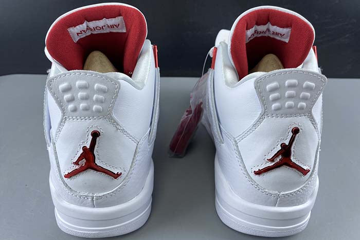AIR JORDAN 4 “UNIVERSITY RED”