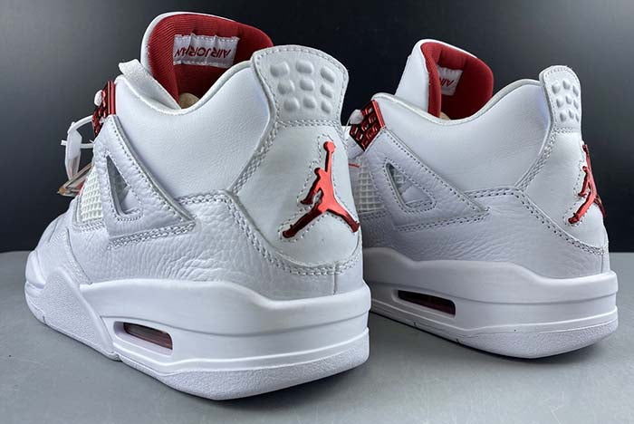 AIR JORDAN 4 “UNIVERSITY RED”