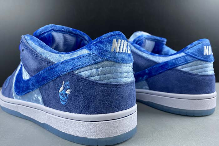 STRANGELOVE X NK SB DUNK LOW