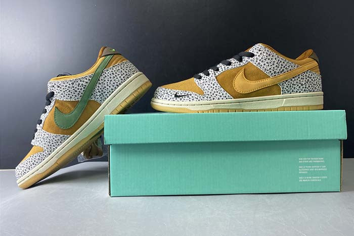 NIKE SB DUNK LOW “SAFARI”