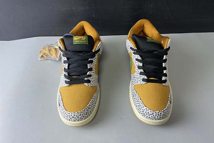NIKE SB DUNK LOW “SAFARI”
