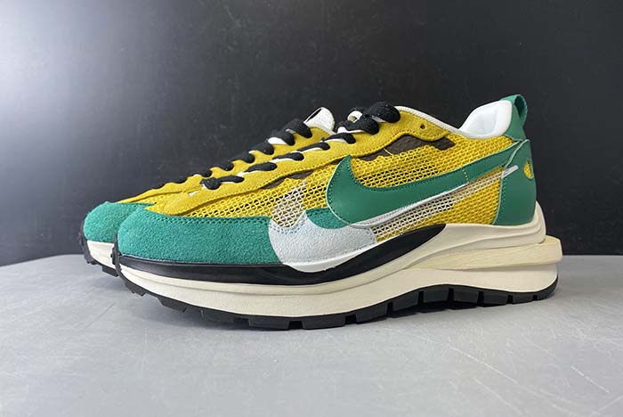 NIKE SACAI PEGASUA VAPORFLY "YELLOW GREEN"
