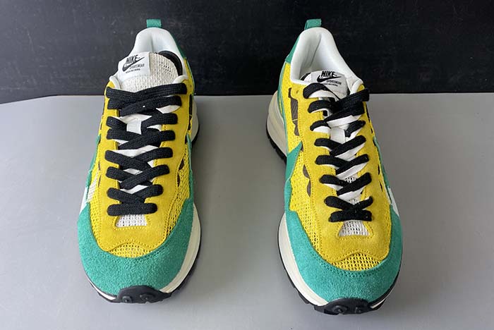 NIKE SACAI PEGASUA VAPORFLY "YELLOW GREEN"