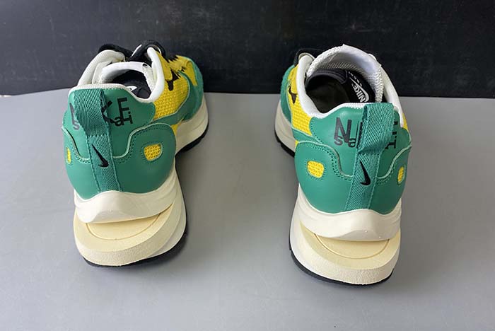 NIKE SACAI PEGASUA VAPORFLY "YELLOW GREEN"