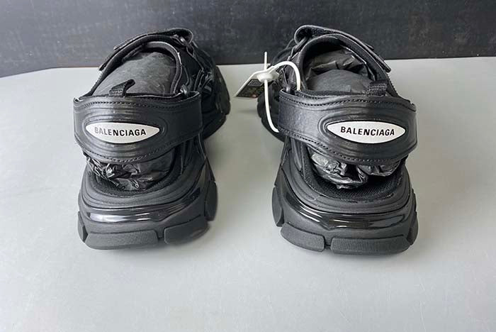 BALENCIAGA TRACK SANDAL "TRIPLE BLACK"