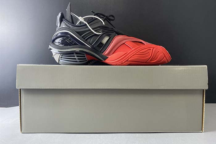 BALENCIAGA 5.0 BLACK RED
