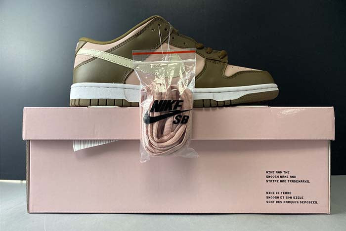NIKE DUNK LOW PRO SB "STUSSY"