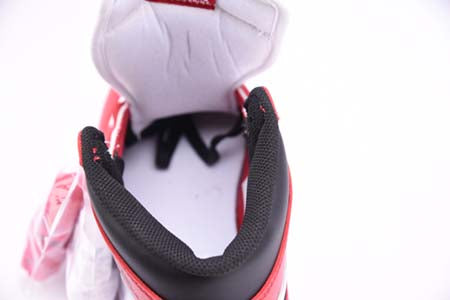 AIR JORDAN 1 RETRO HIGH OG "CHICAGO RED"