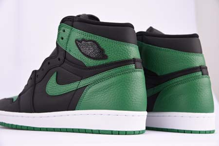 AIR JORDAN 1 RETRO HIGH OG "PINE GREEN"