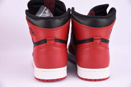 AIR JORDAN 1 "HIGH 85 CHICAGO"
