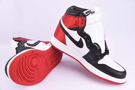 AIR JORDAN 1 RETRO HIGH "SATIN BLACK TOE"