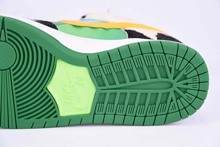 NIKE DUNK LOW SB "BEN & JERRY'S CHUNKY DUNKY"