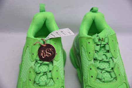 BALENCIAGA TRIPLE S NEON GREEN