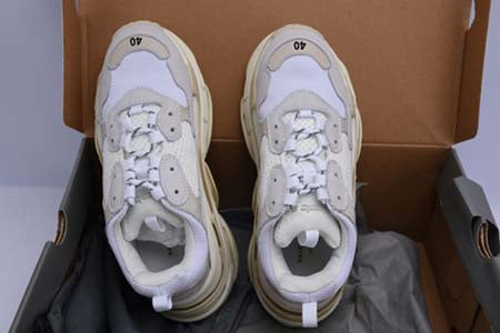 BALENCIAGA 17FW TRIPLE S