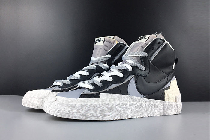 NIKE BLAZER HIGH SACAI WHITE-GREY
