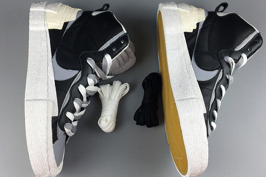 NIKE BLAZER HIGH SACAI WHITE-GREY