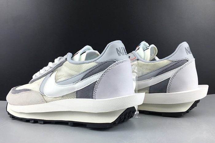 NIKE LDV WAFFLE SACAI "GREY"