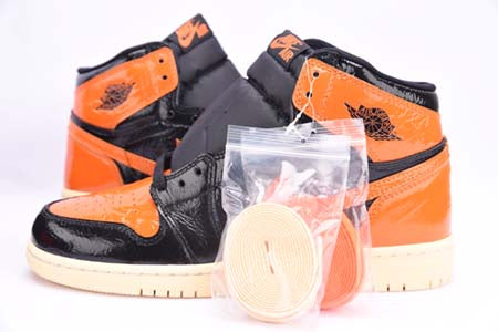 AIR JORDAN 1 OG "SHATTERED BACKBOARD"