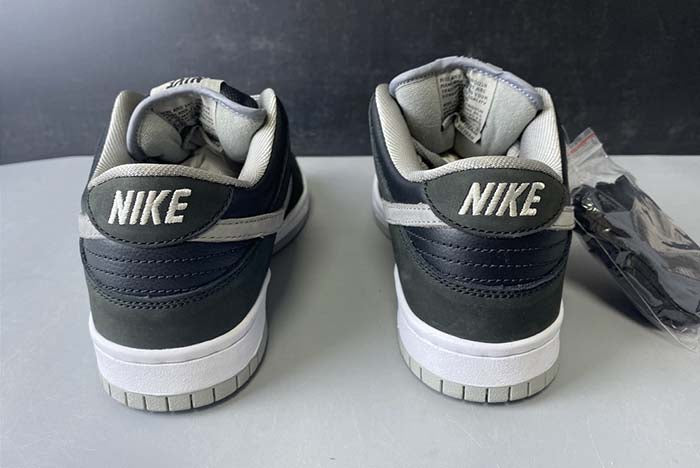 NIKE SB DUNK LOW "J-PACK SHADOW"