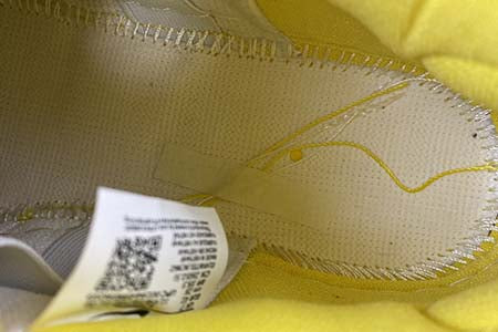 NIKE DUNK SB LOW "YELLOW BEAR"