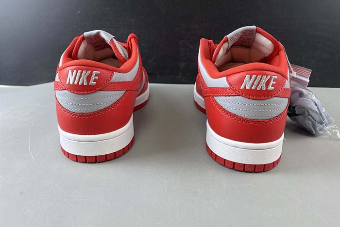 NIKE DUNK LOW SB "UNLV 2021"