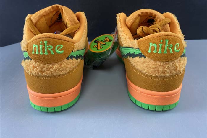 NIKE SB DUNK GRATEFUL DEAD "BEAR ORANGE GREEN"