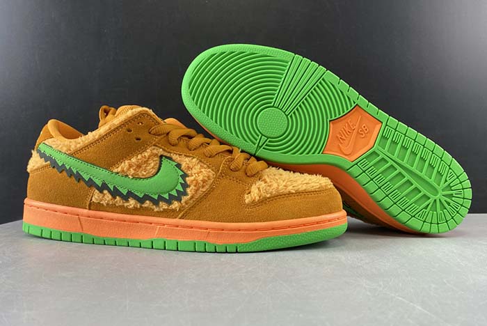 NIKE SB DUNK GRATEFUL DEAD "BEAR ORANGE GREEN"