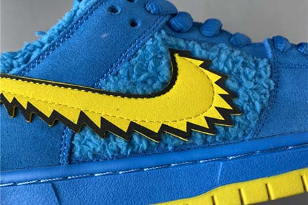 NIKE SB DUNK LOW GRATEFUL DEAD "BLUE BEAR"