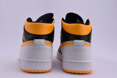AIR JORDAN 1 MID "WHITE LASER ORANGE" (WMNS)
