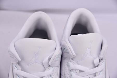 AIR JORDAN 3 "FRAGMENT DESIGN X"