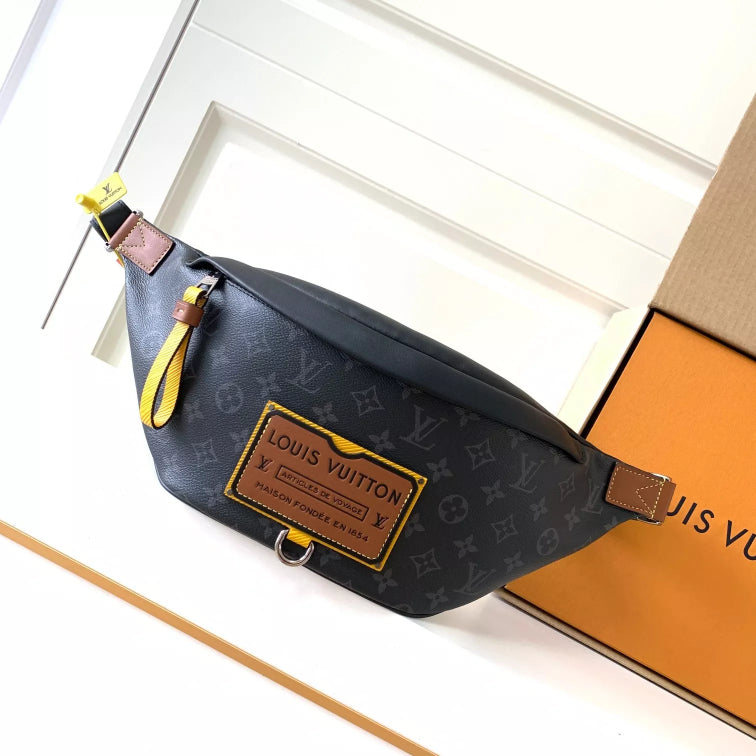 LOUIS VUITTON DISCOVERY BUMBAG