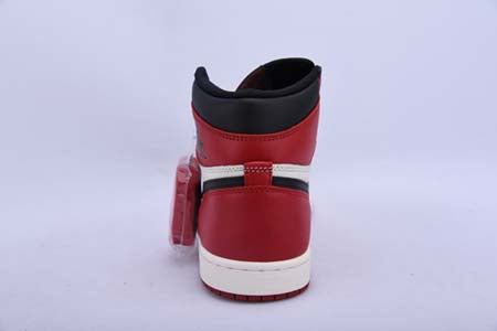 AIR JORDAN 1 RETRO HIGH "BRED TOE"