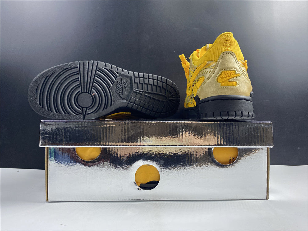 NIKE AIR RUBBER DUNK OFF-WHITE “UNIVERSITY GOLD”
