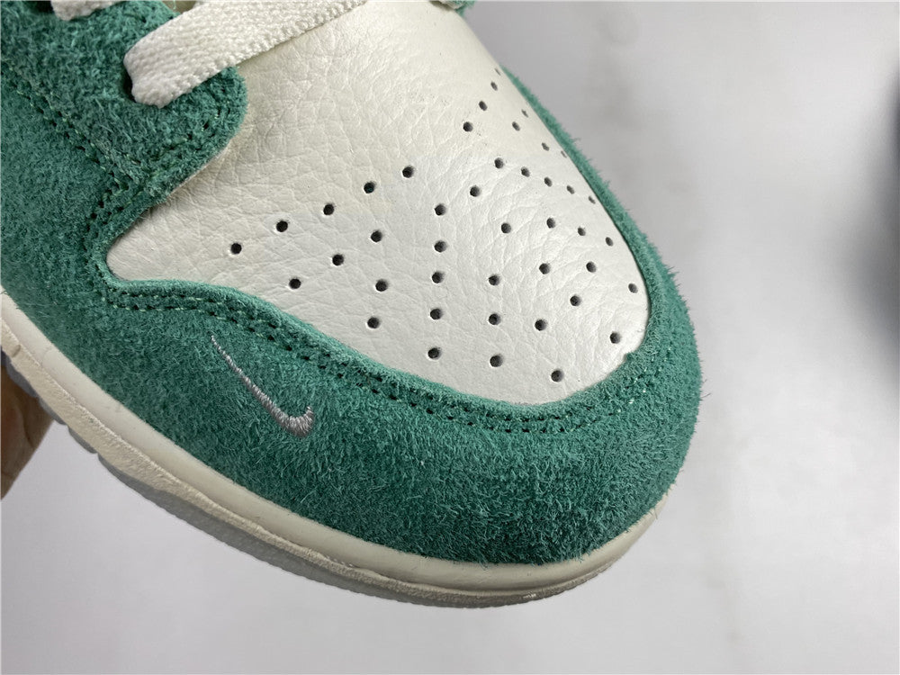 NIKE DUNK LOW "KASINA NEPTUNE GREEN"