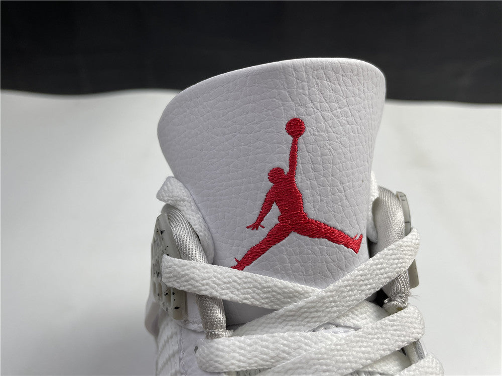 AIR JORDAN 4 RETRO "WHITE OREO"