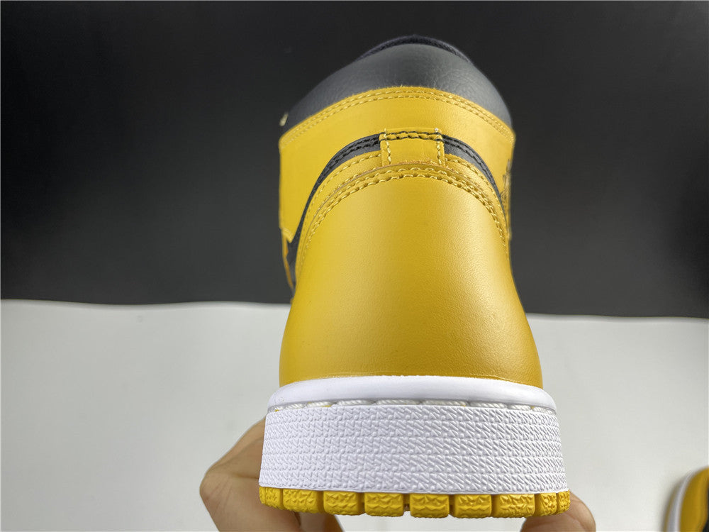 AIR JORDAN 1 HIGH OG “POLLEN"