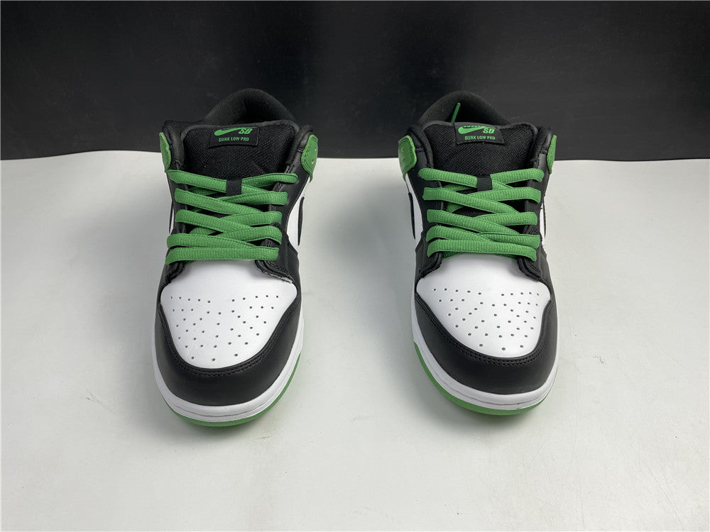 NIKE SB DUNK LOW “CLASSIC GREEN”