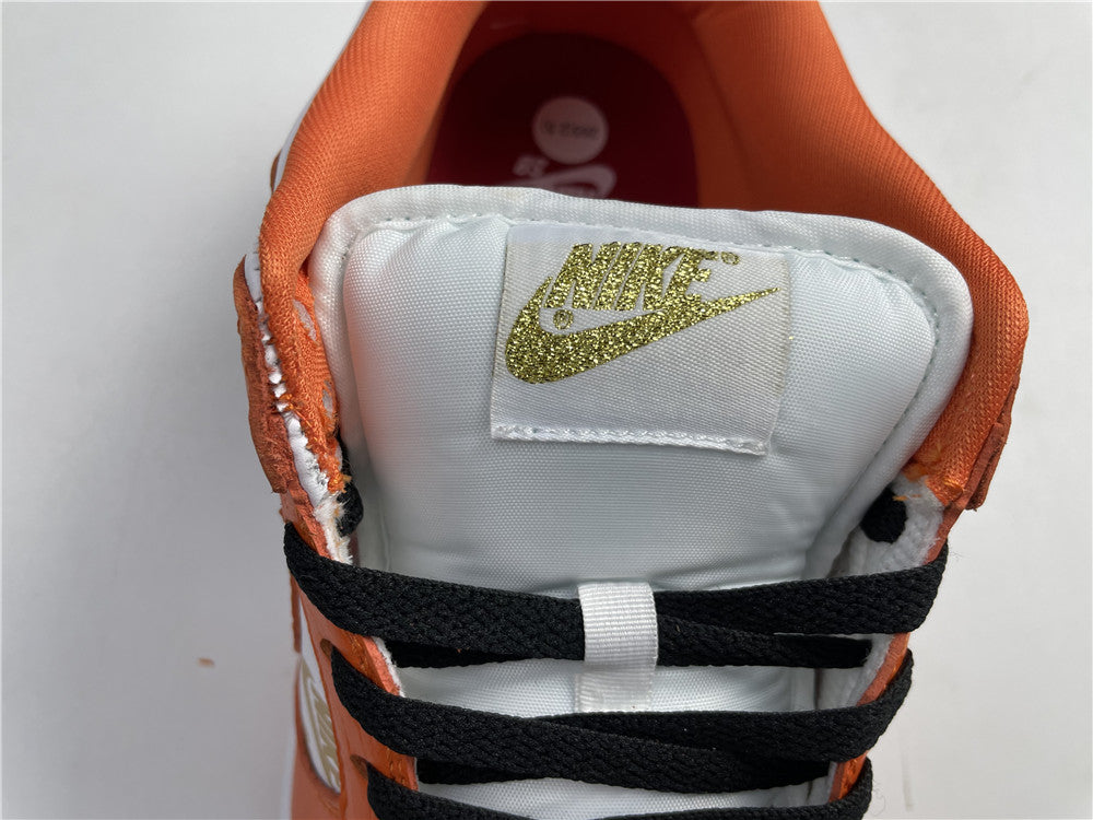 NIKE SB DUNK LOW "ORANGE WHITE METALLIC GOLD"